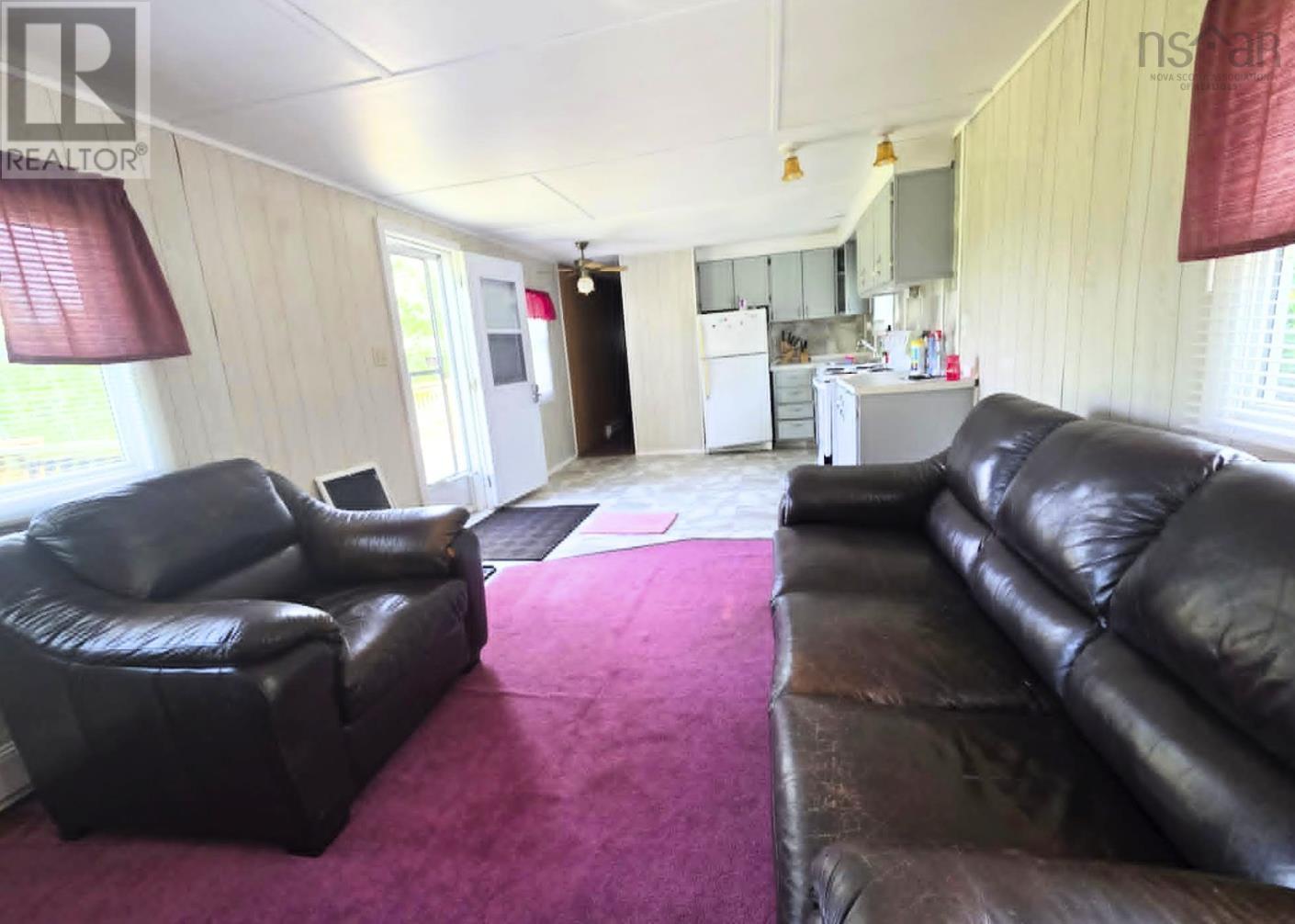 5 Penny Lane Property Photo 13