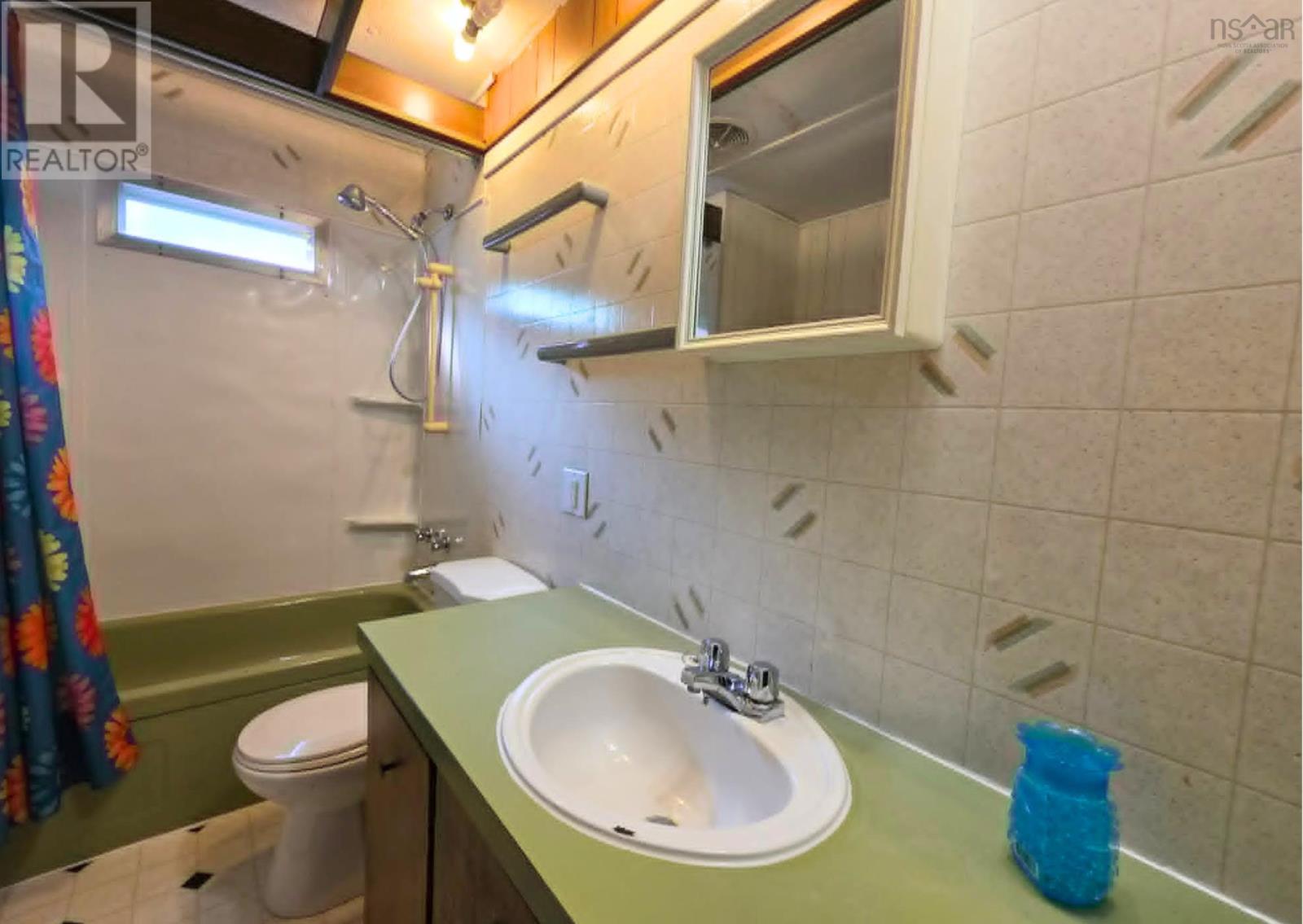 5 Penny Lane Property Photo 24