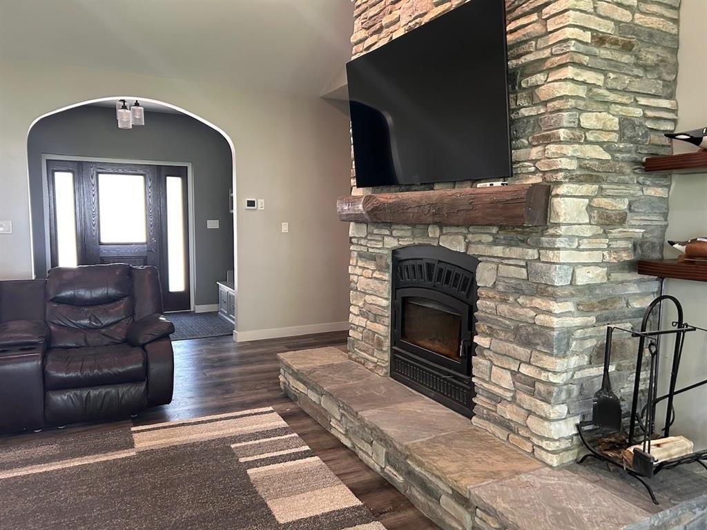 106096 81n Road Property Photo 4