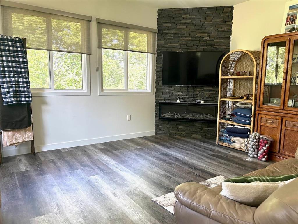 106096 81n Road Property Photo 27