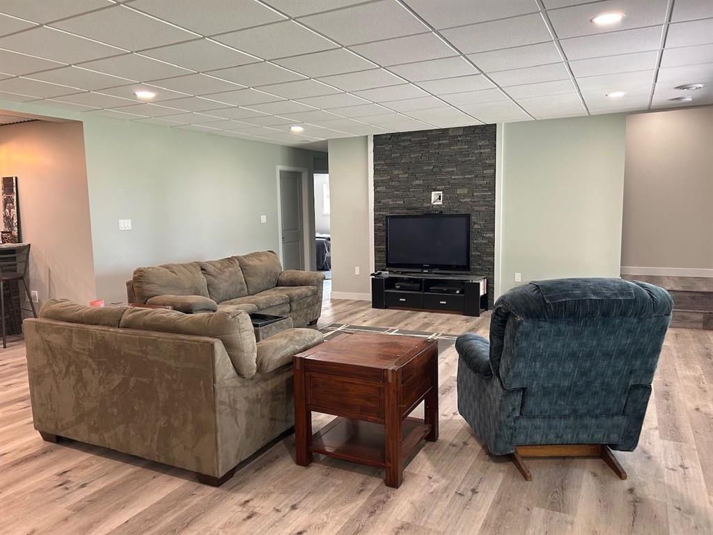 106096 81n Road Property Photo 31