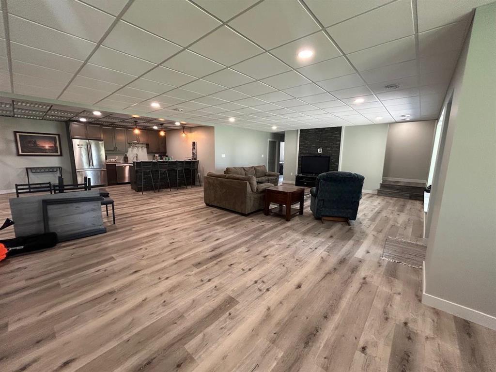 106096 81n Road Property Photo 32