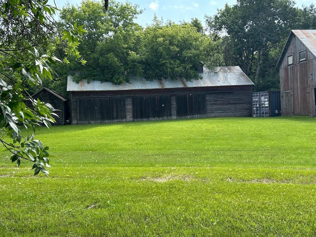 106096 81n Road Property Photo 45