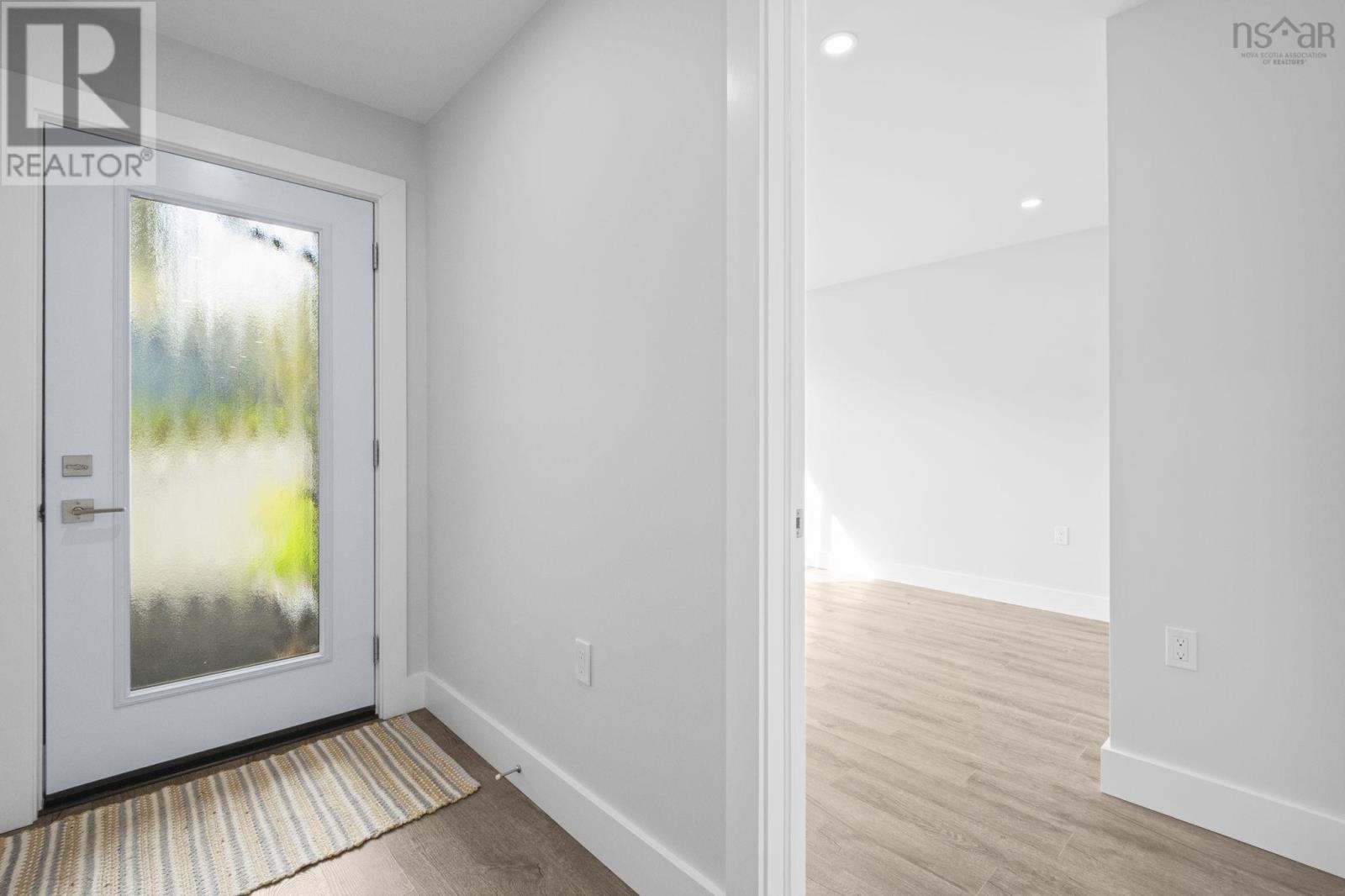 36 Pemberton Avenue Property Photo 4