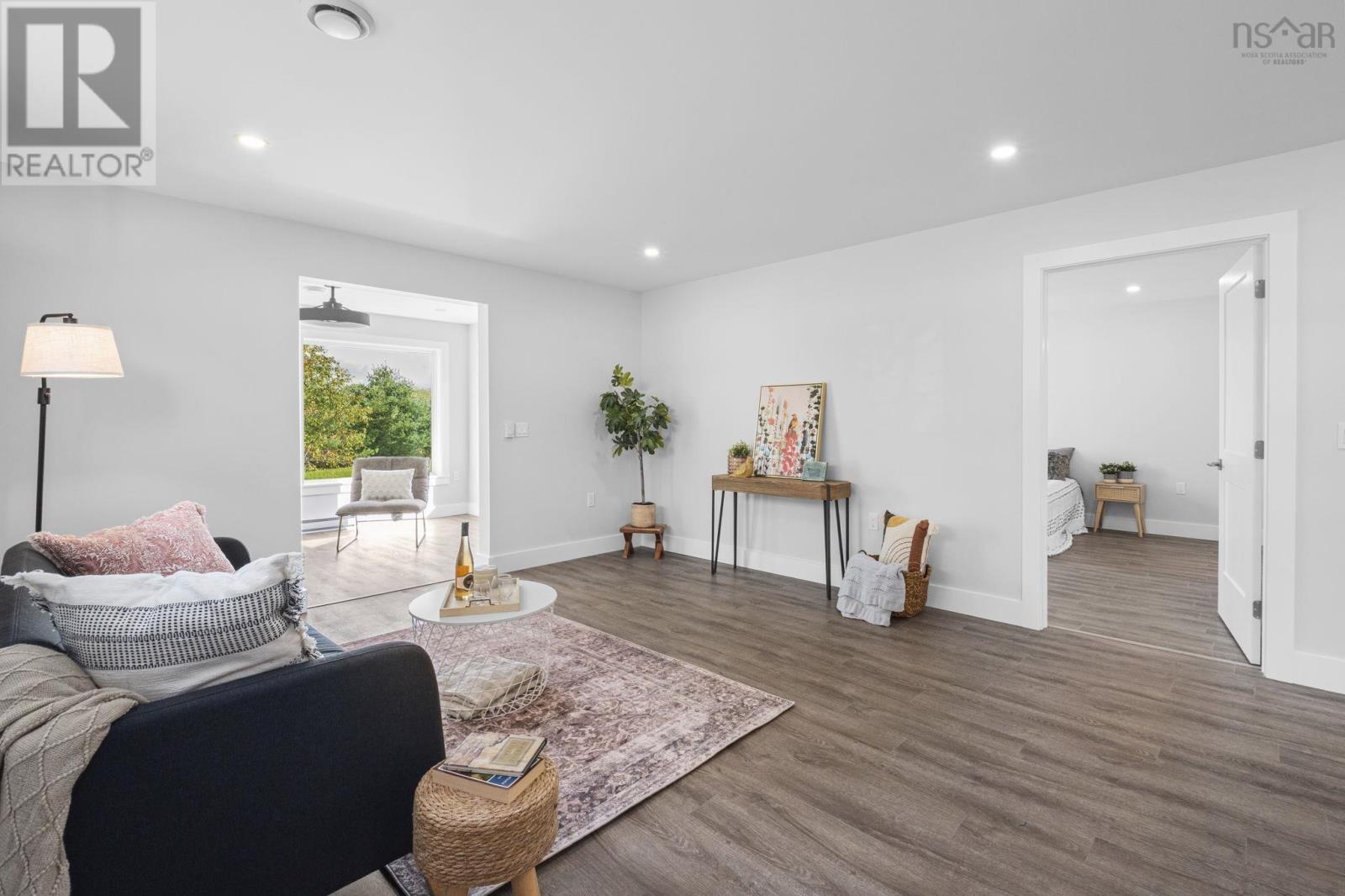 36 Pemberton Avenue Property Photo 21