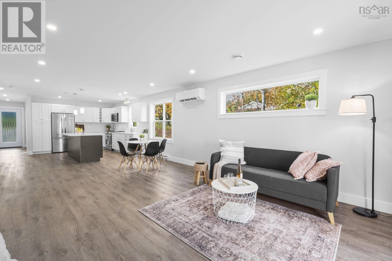 36 Pemberton Avenue Property Photo 22