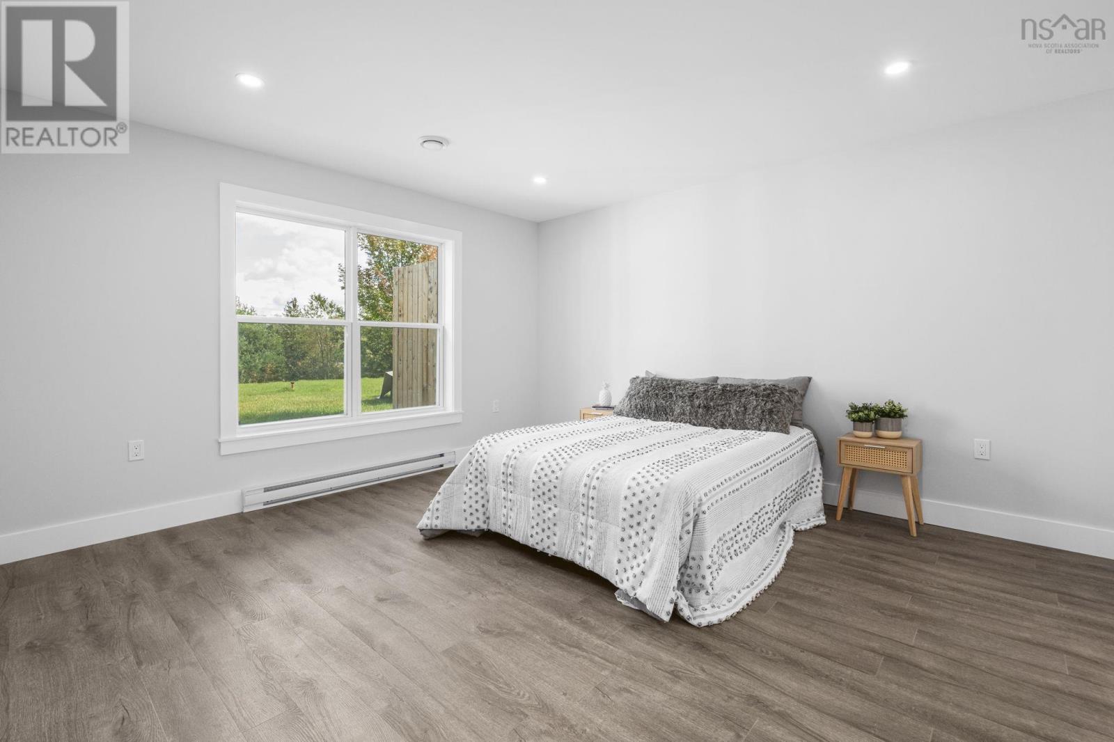 36 Pemberton Avenue Property Photo 27