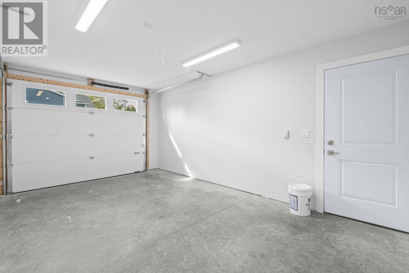 36 Pemberton Avenue Property Photo 36