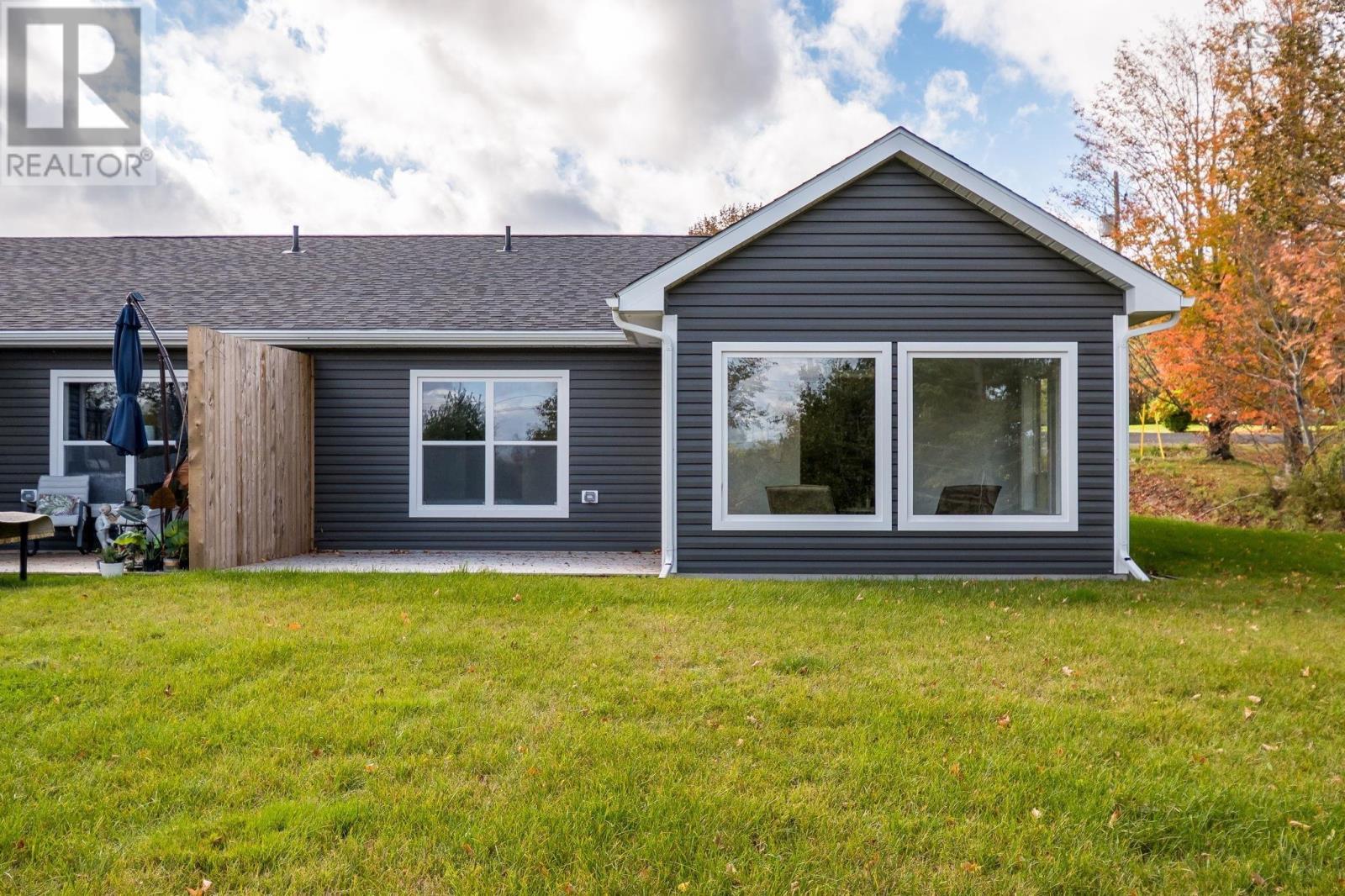 36 Pemberton Avenue Property Photo 49