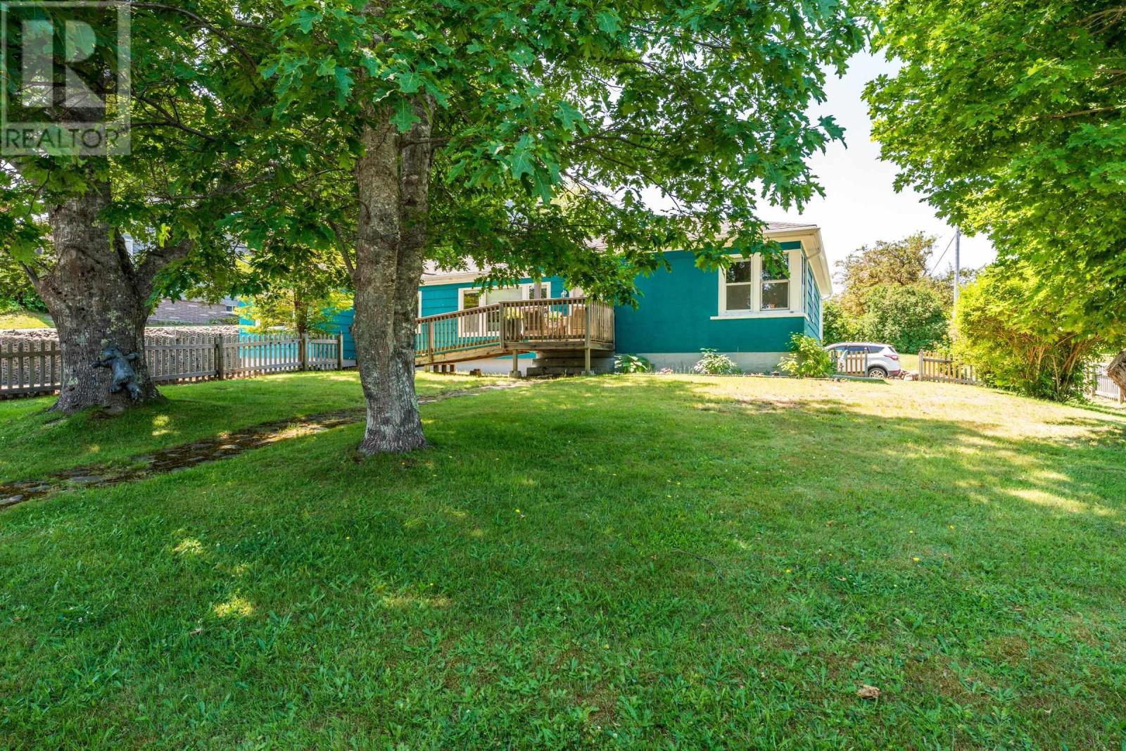 173 King Street Property Photo 41
