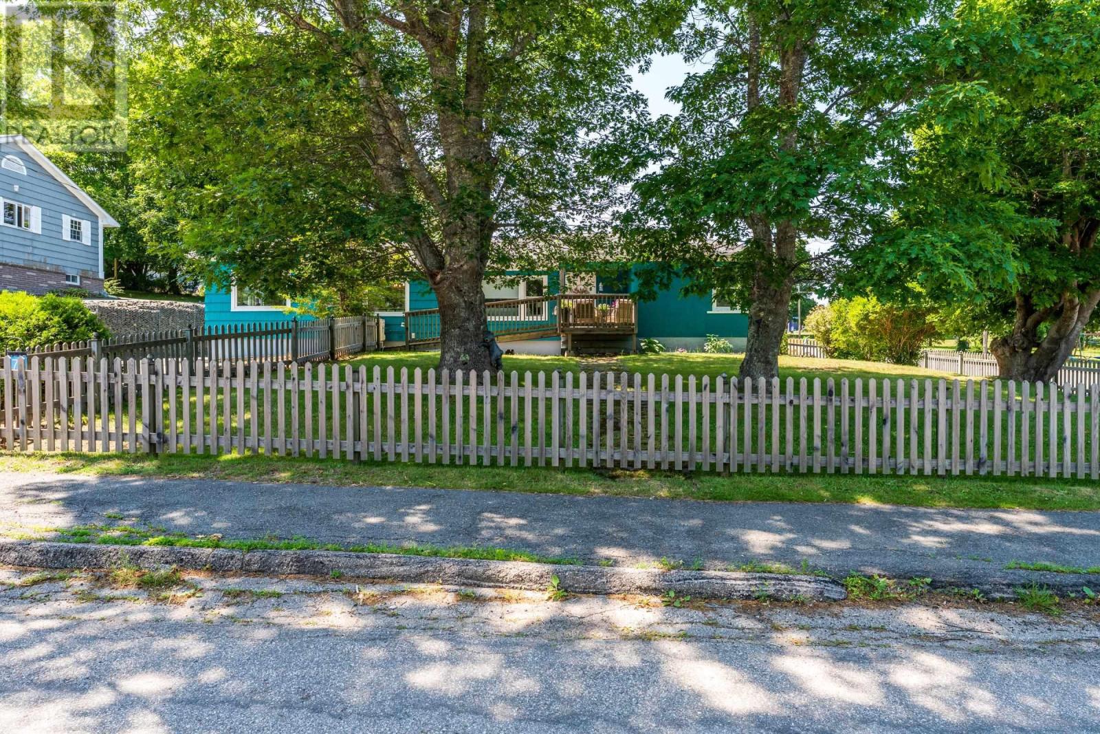 173 King Street Property Photo 49