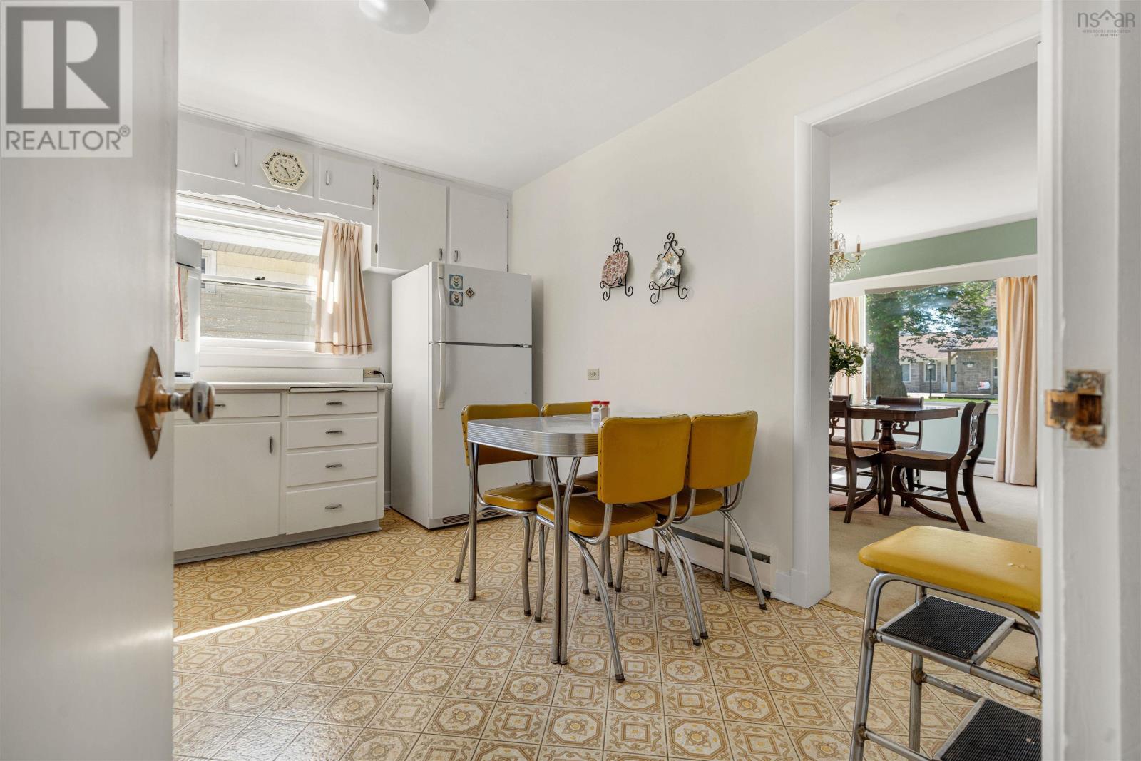 7 Roosevelt Avenue Property Photo 18