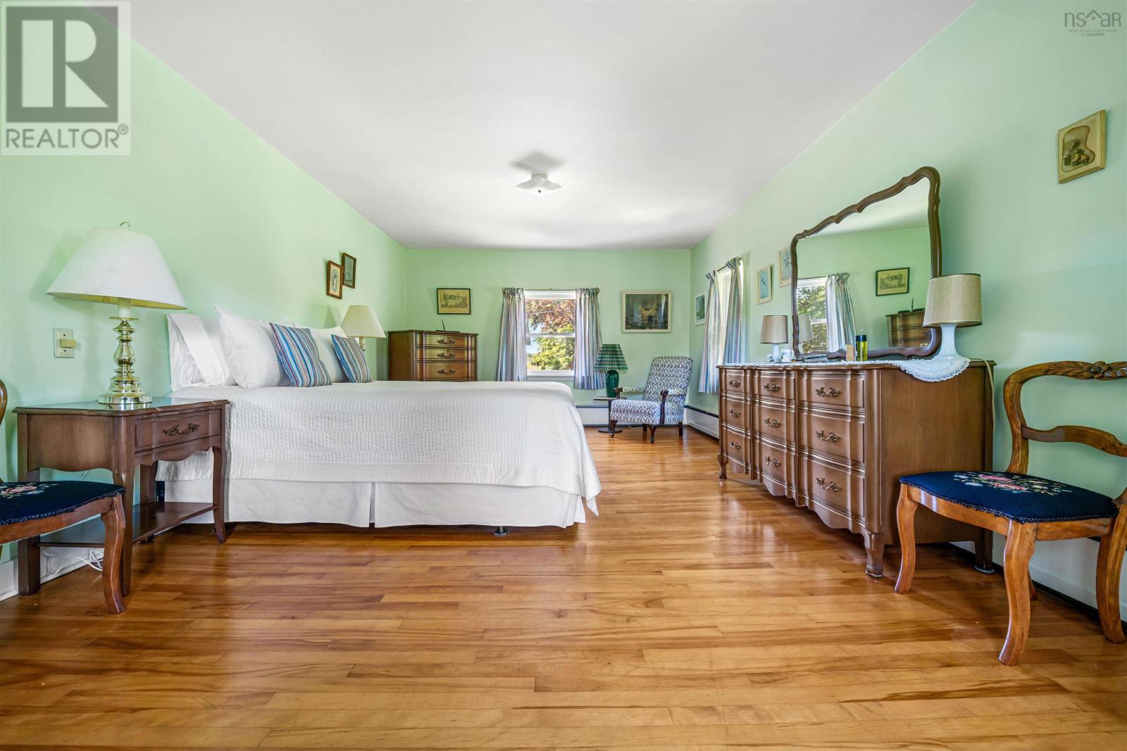 7 Roosevelt Avenue Property Photo 24