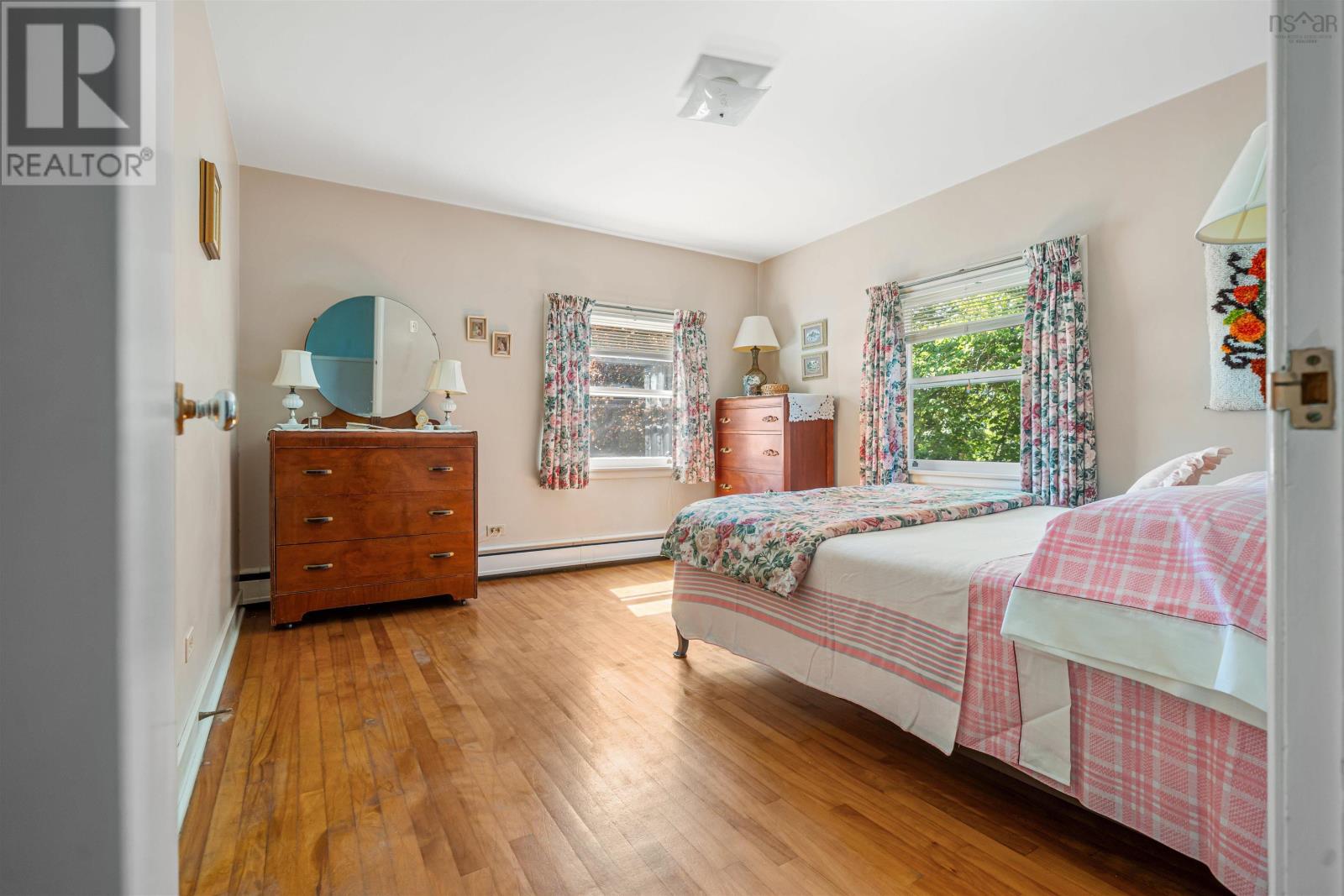 7 Roosevelt Avenue Property Photo 28