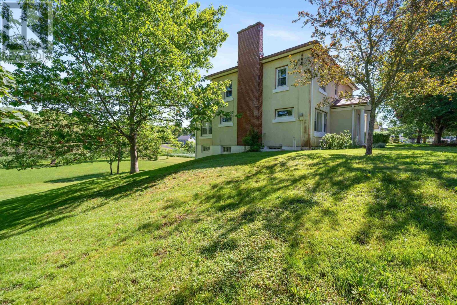 7 Roosevelt Avenue Property Photo 47