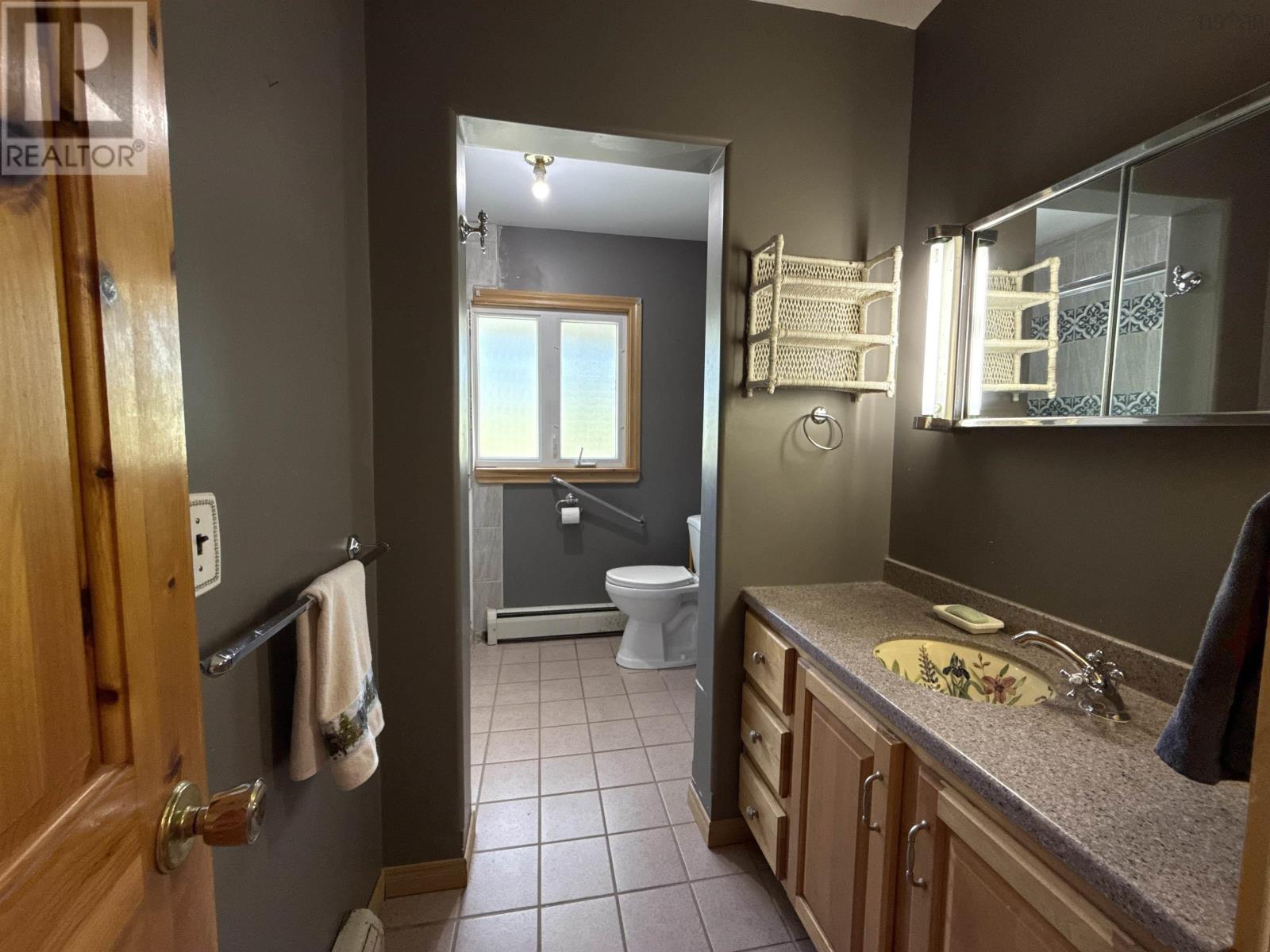 22807 Highway 7 Property Photo 25