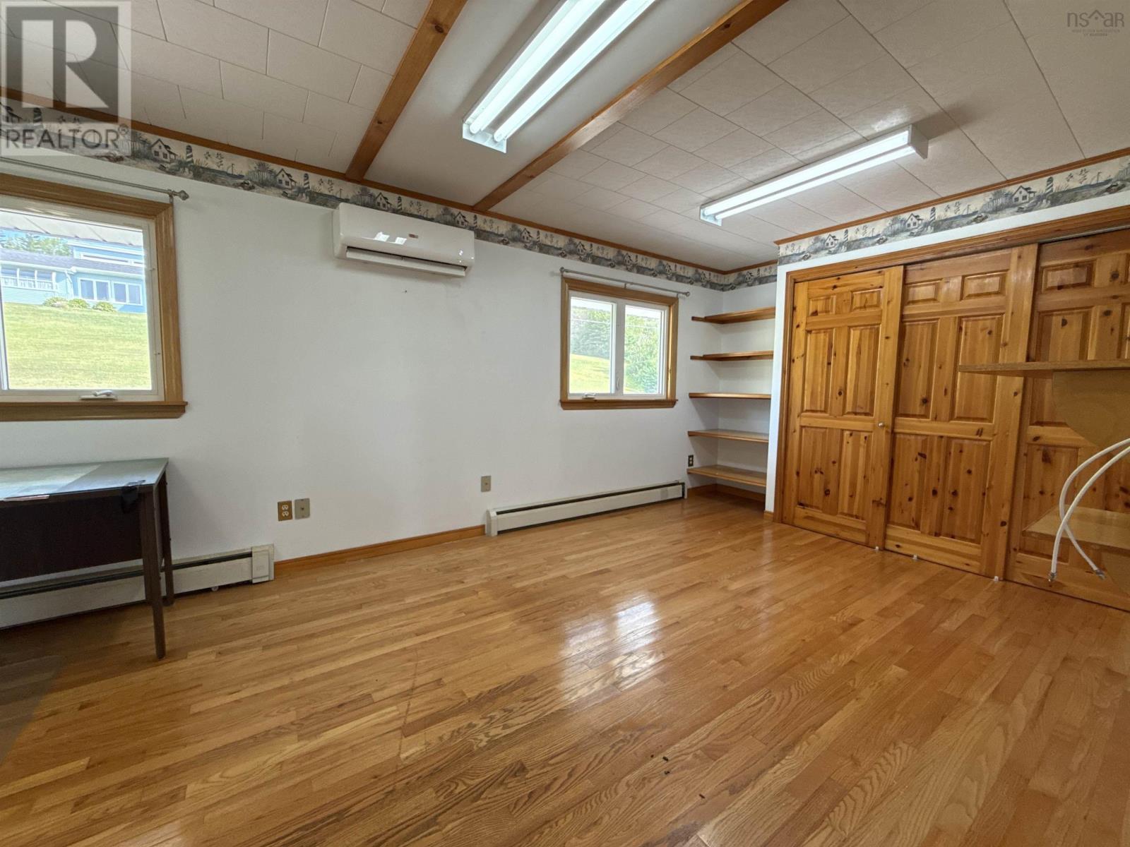 22807 Highway 7 Property Photo 30
