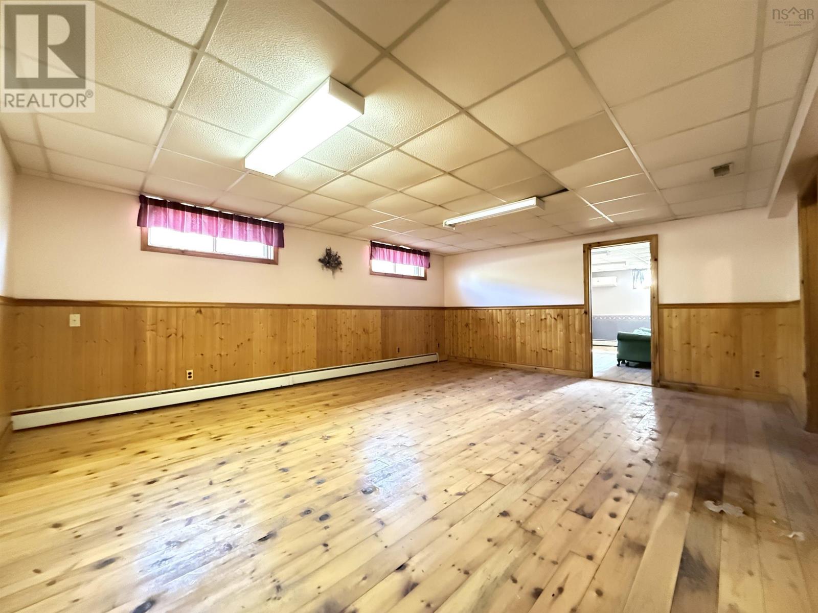 22807 Highway 7 Property Photo 41