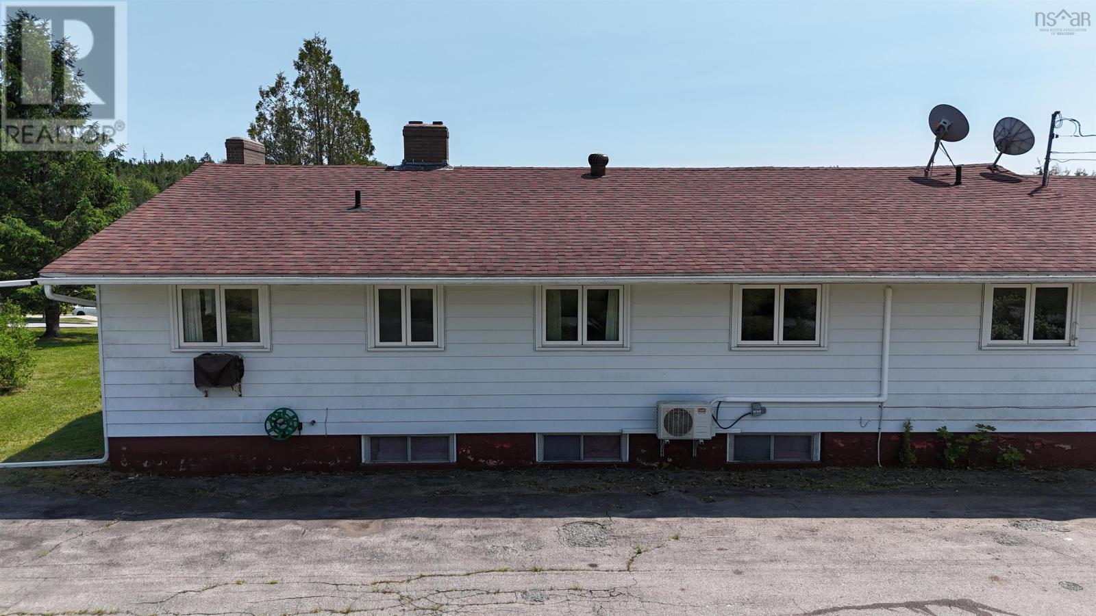 22807 Highway 7 Property Photo 49