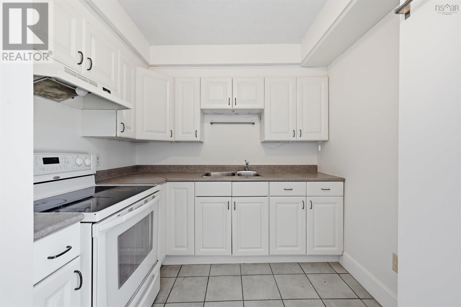 210 5959 Spring Garden Road Property Photo 18