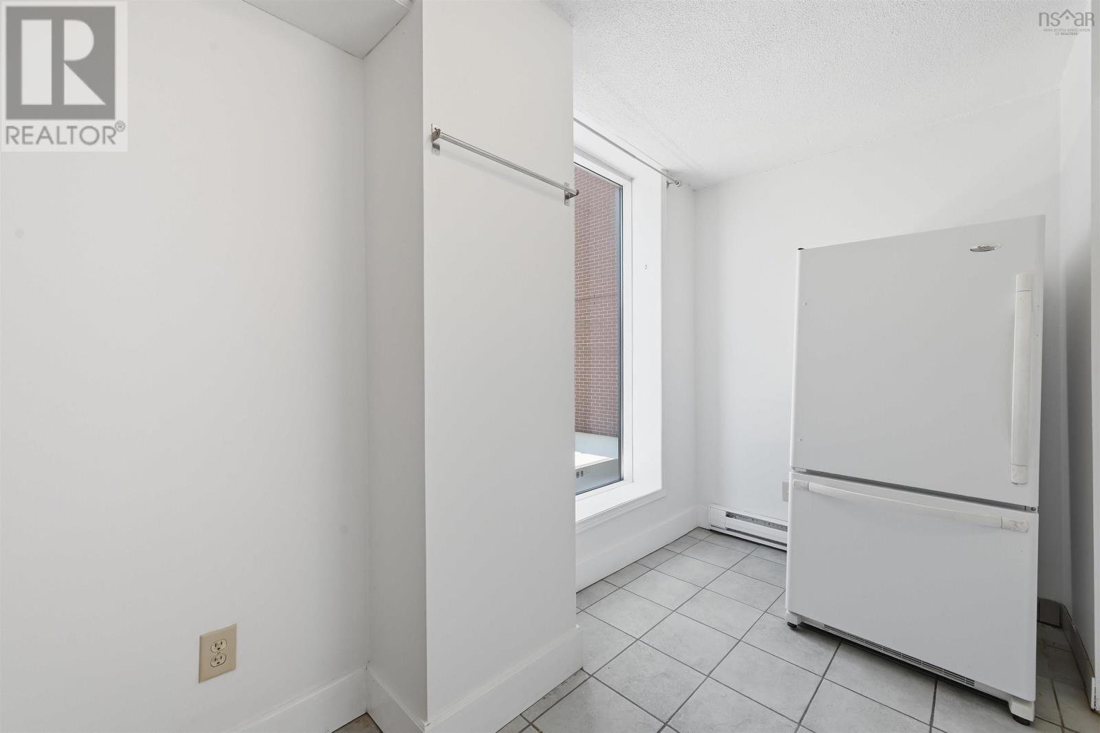 210 5959 Spring Garden Road Property Photo 21