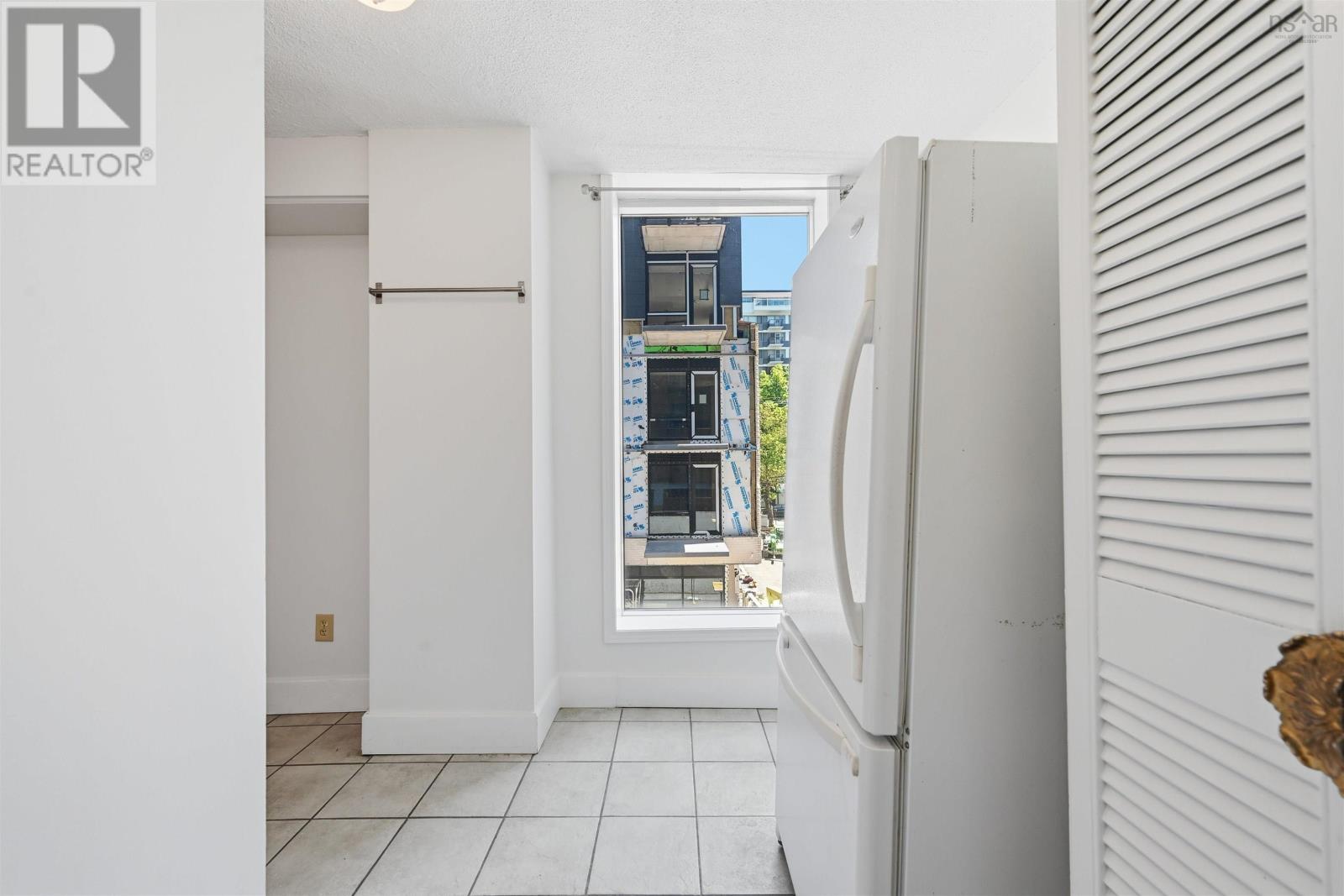 210 5959 Spring Garden Road Property Photo 22
