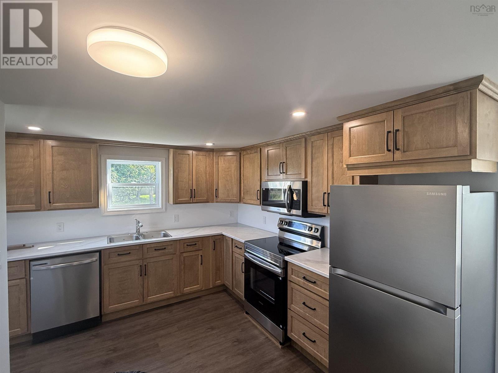 726 St. Joseph Street Property Photo 12