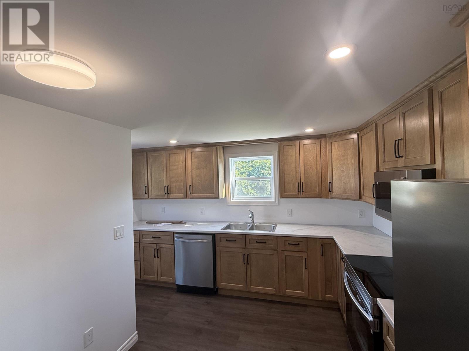 726 St. Joseph Street Property Photo 13