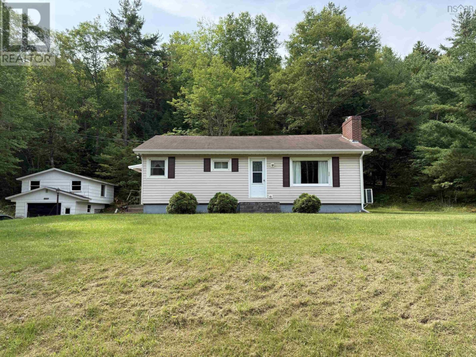 83 Lower Branch Road Property Photo 1