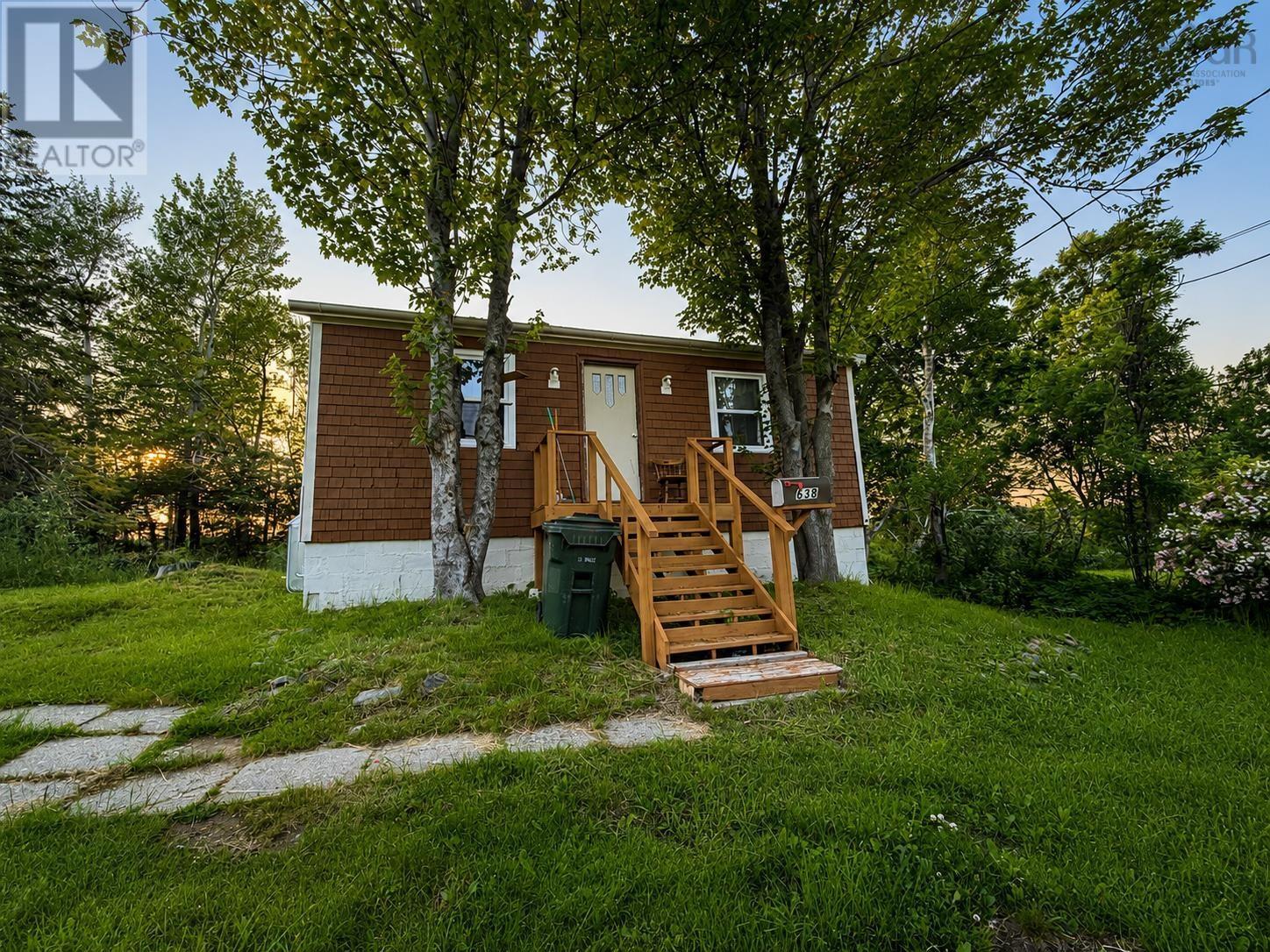 638 Alexandra Street Property Photo 3