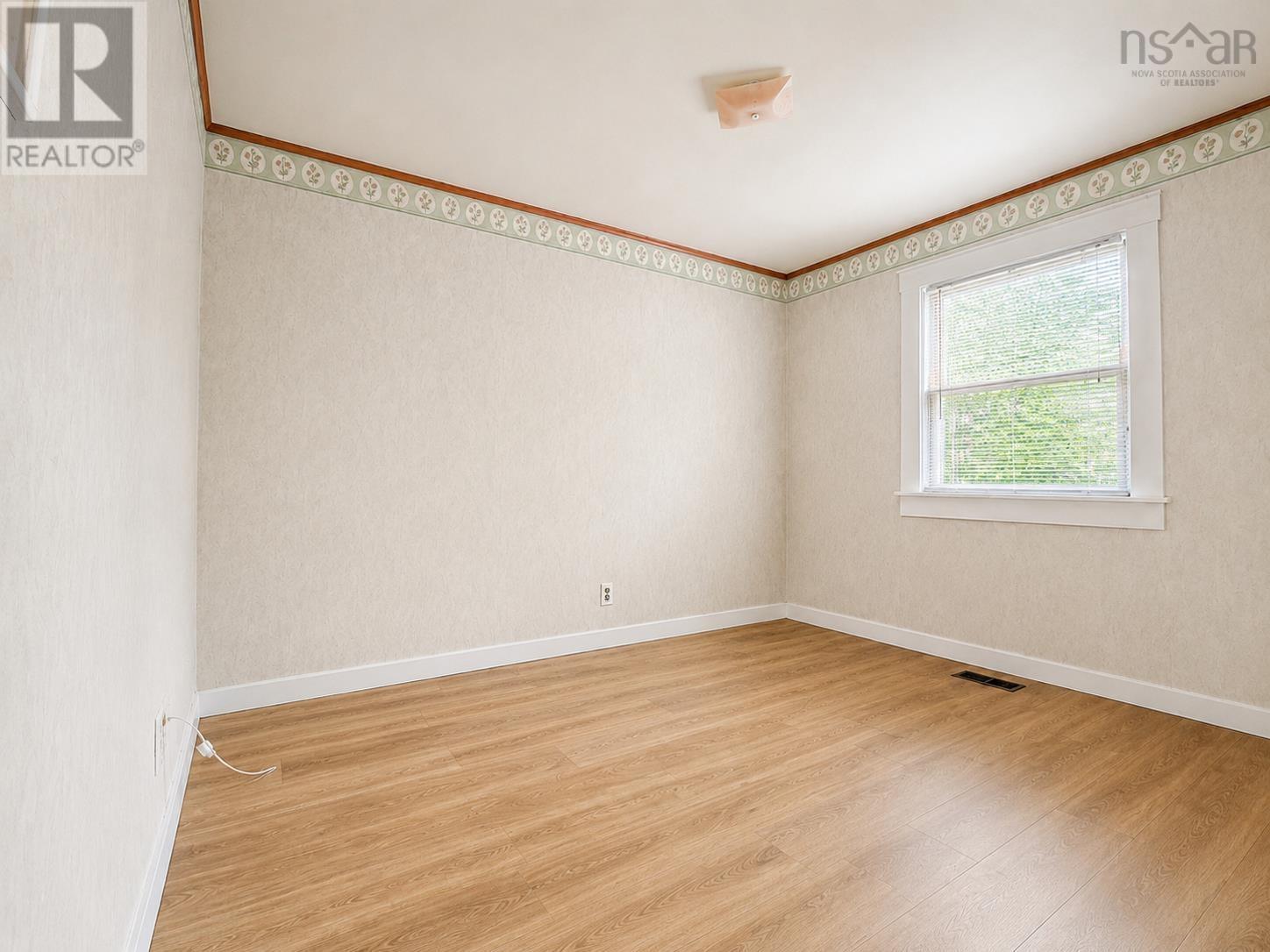 638 Alexandra Street Property Photo 10