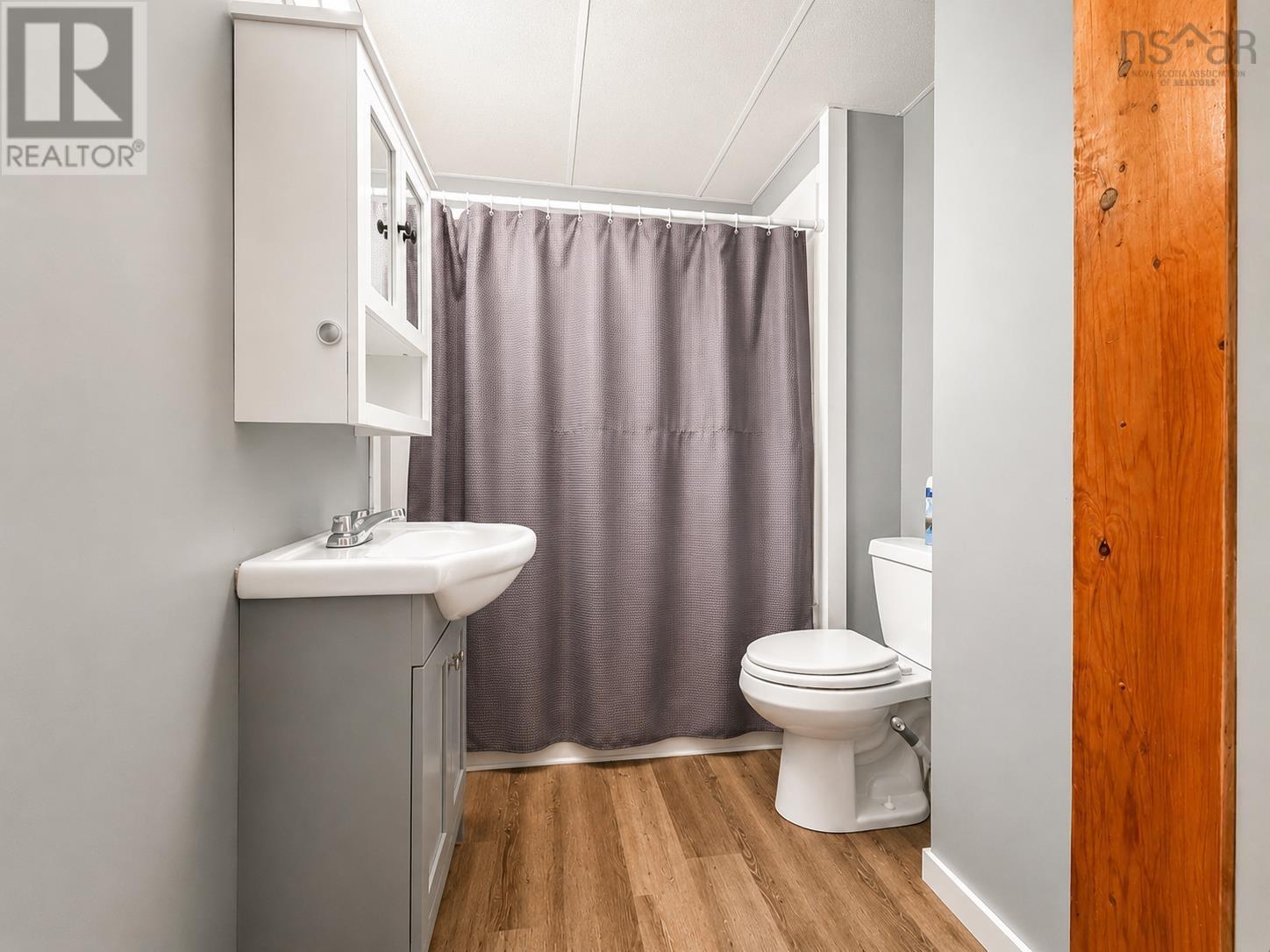 638 Alexandra Street Property Photo 13
