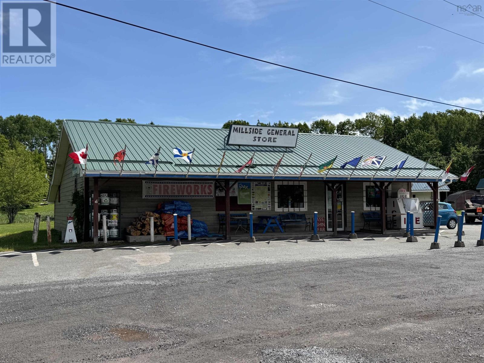 8139 Highway 6 Property Photo 1