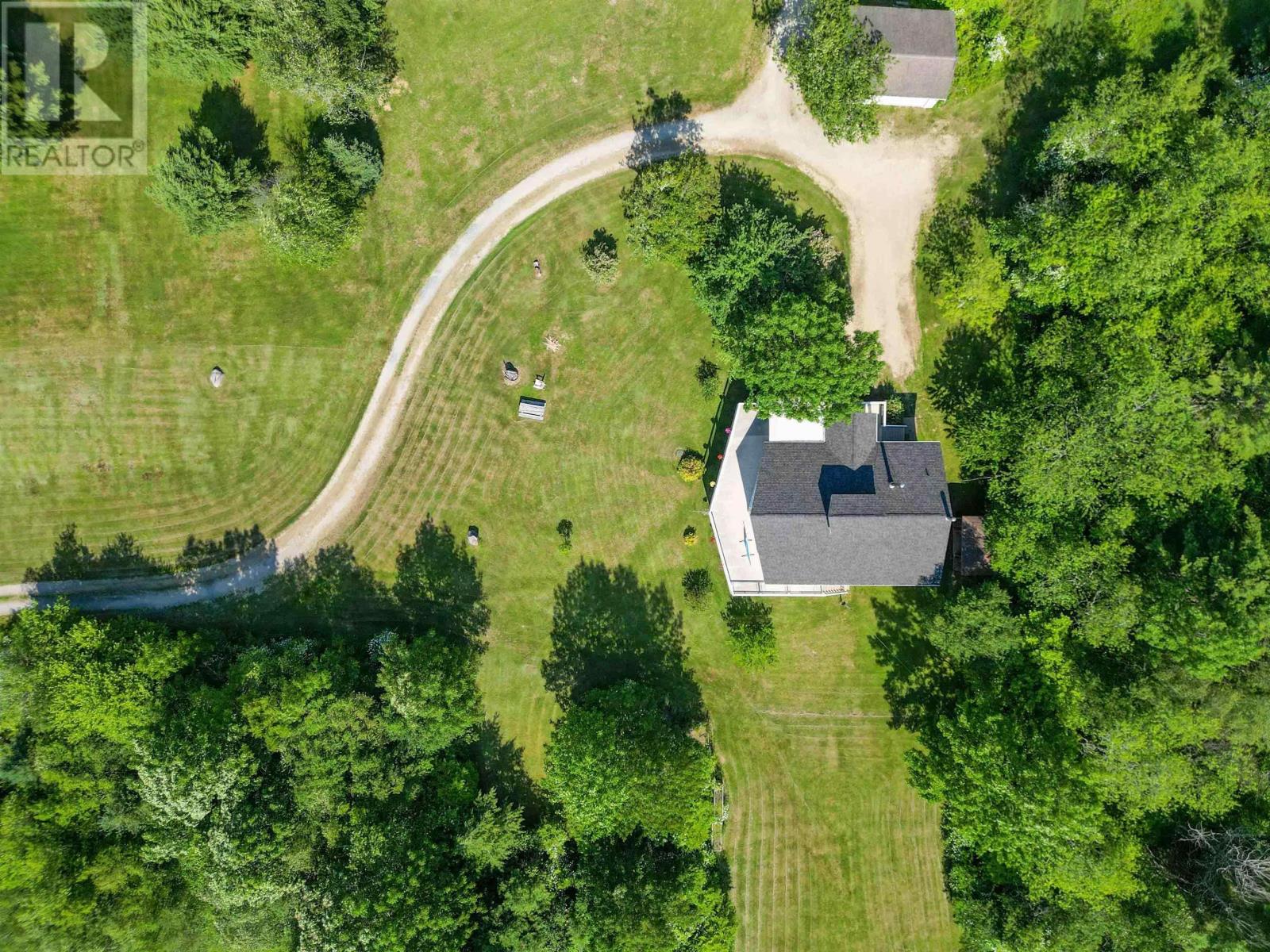 90 Orchard Heights Property Photo 4