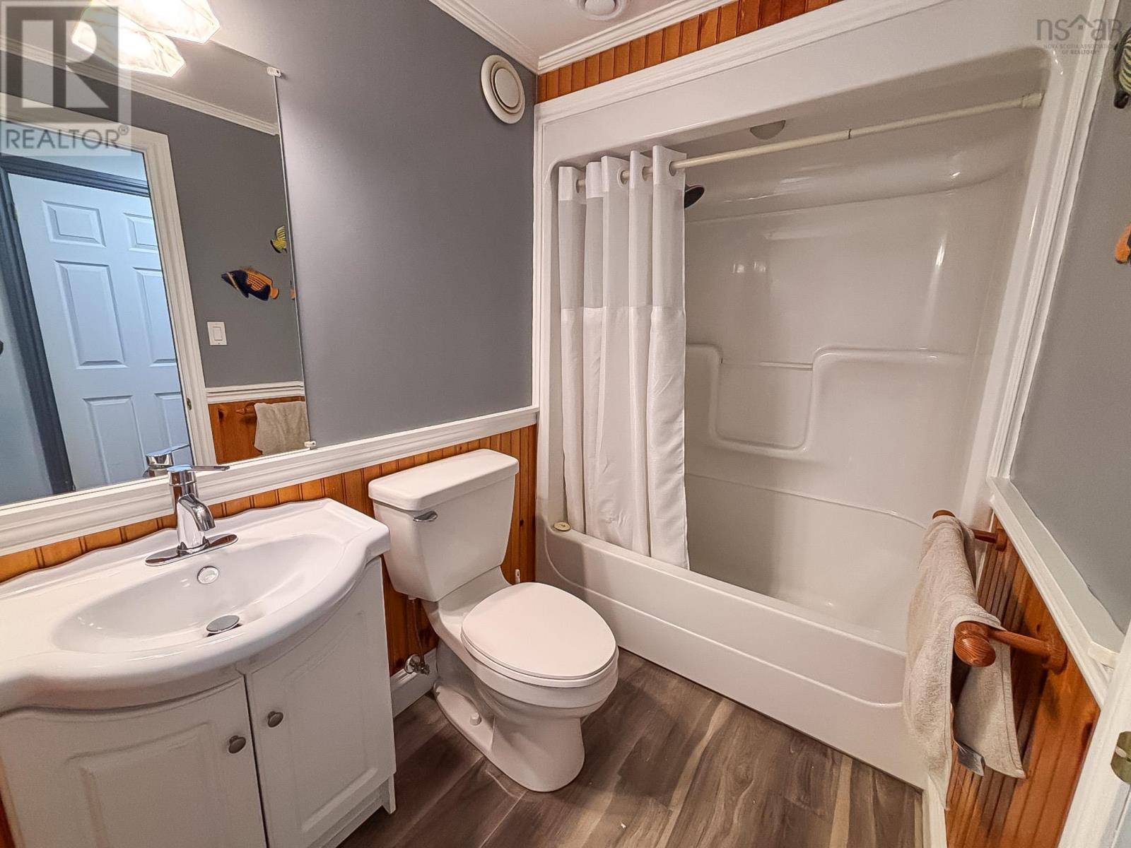 90 Orchard Heights Property Photo 35