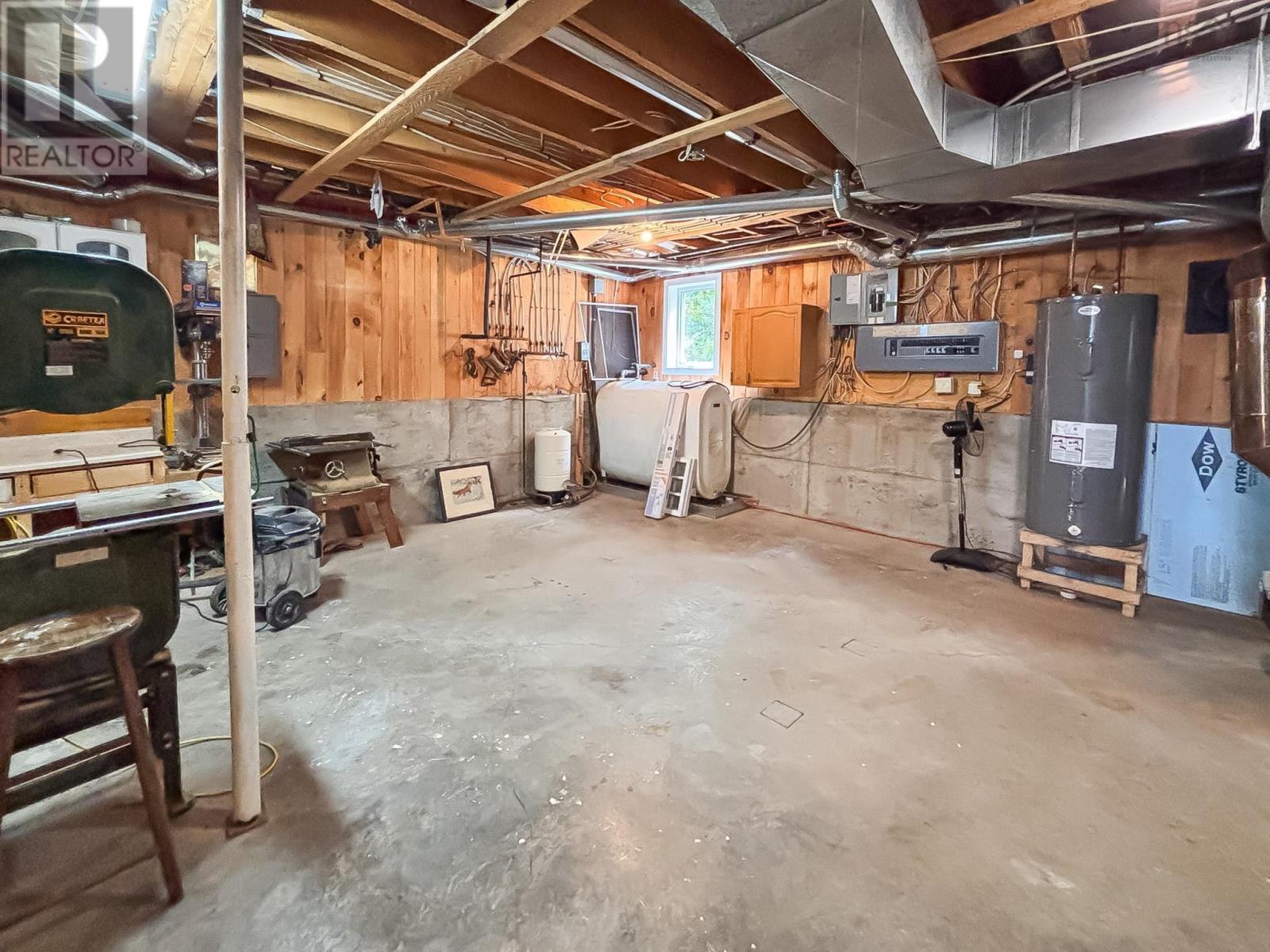 90 Orchard Heights Property Photo 37