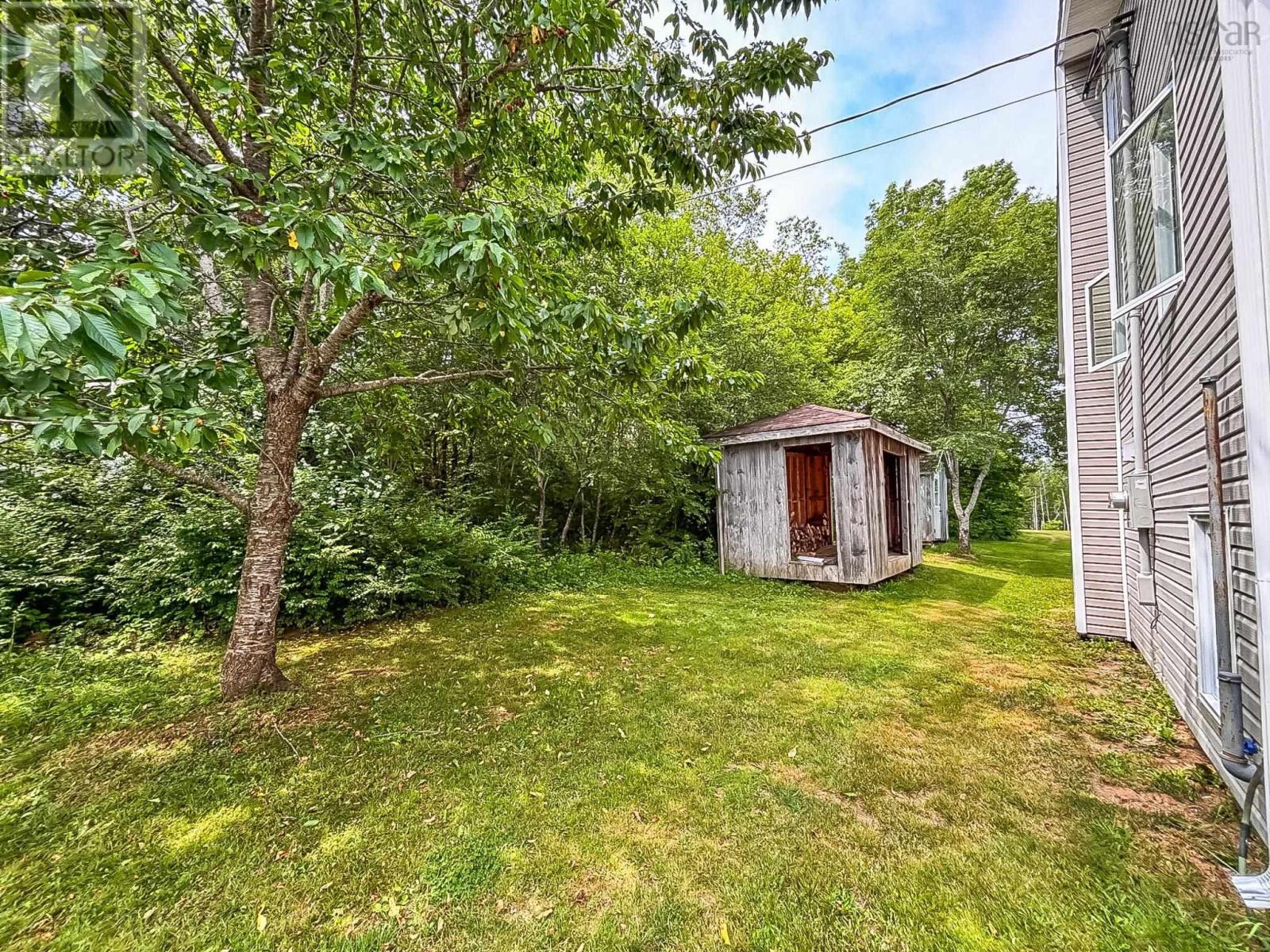 90 Orchard Heights Property Photo 42