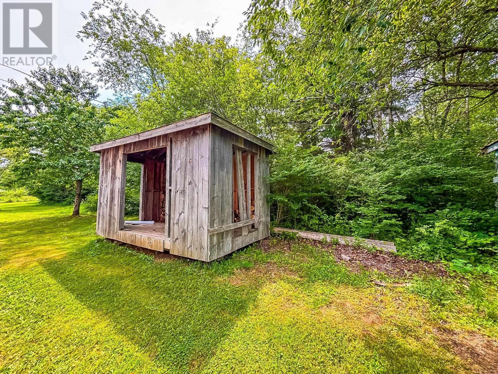 90 Orchard Heights Property Photo 44