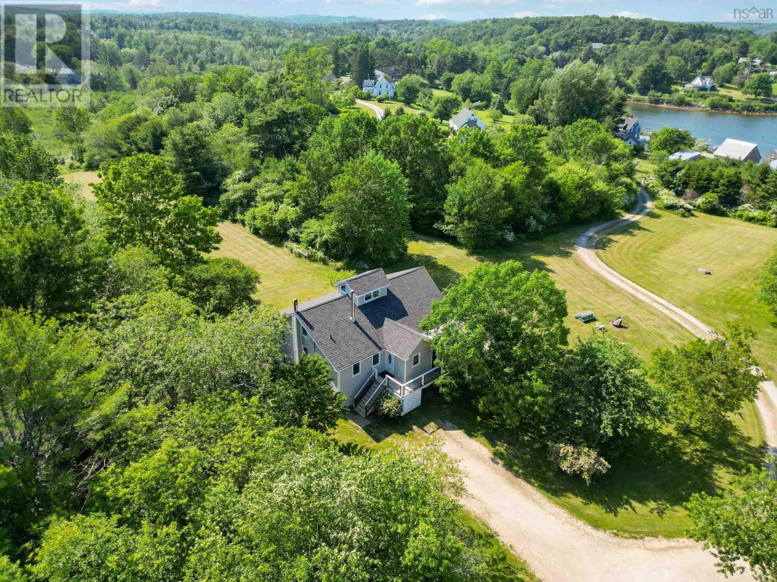 90 Orchard Heights Property Photo 46