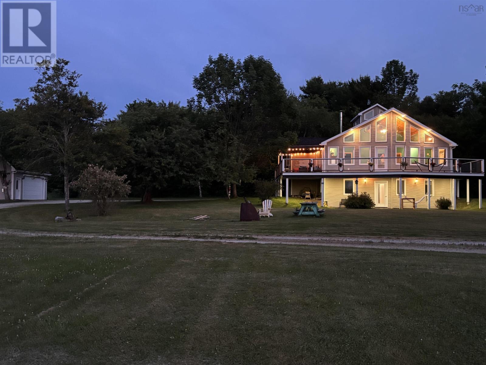 90 Orchard Heights Property Photo 48