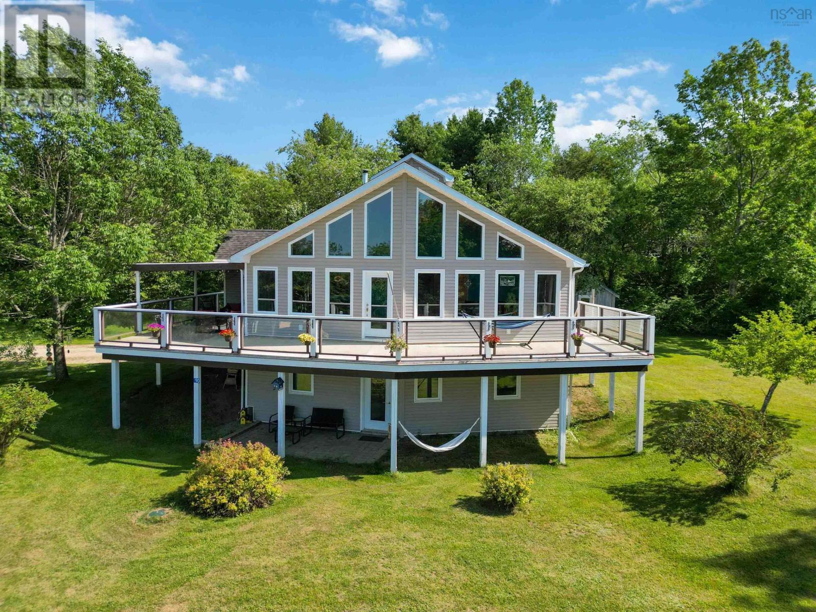 90 Orchard Heights Property Photo 49