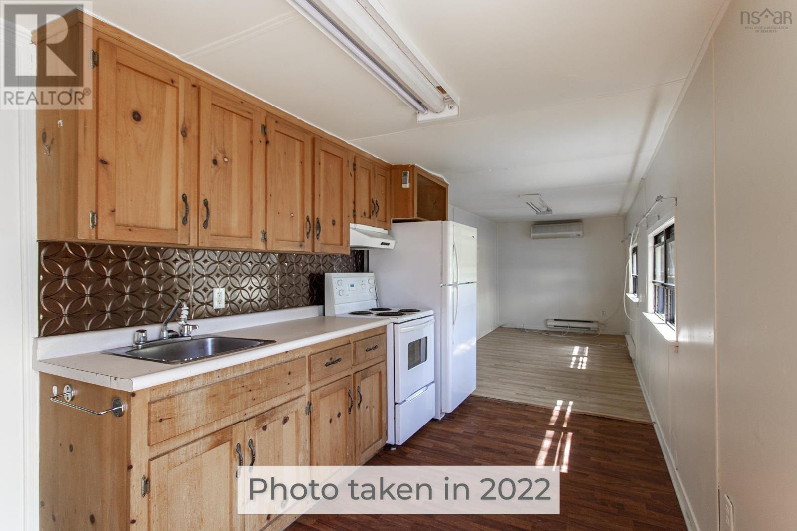 14525 Highway 1 Property Photo 14