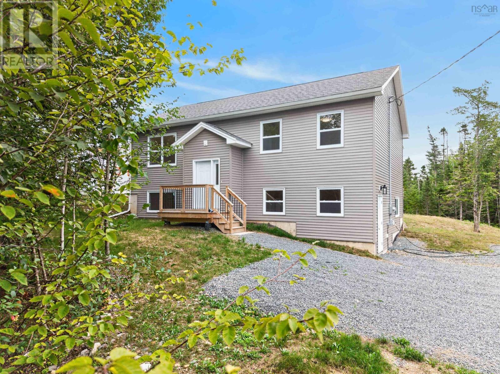165 Ostrea Lake Road