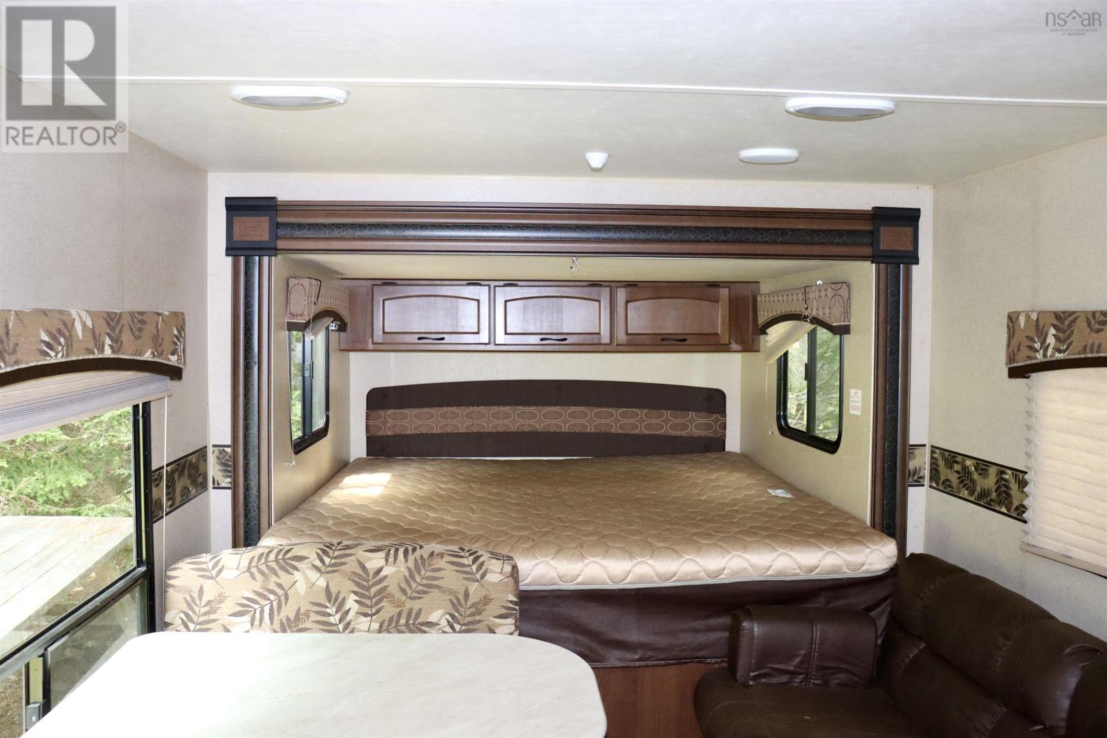 Roseway Drive Property Photo 17