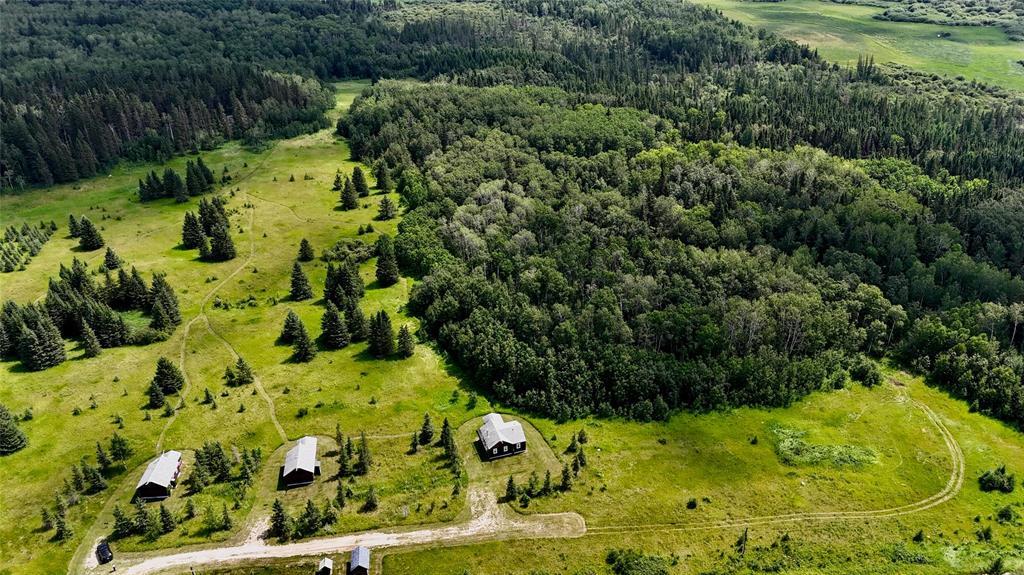 104121 102 Road W Property Photo 2
