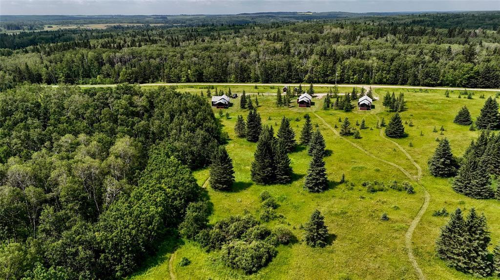 104121 102 Road W Property Photo 3