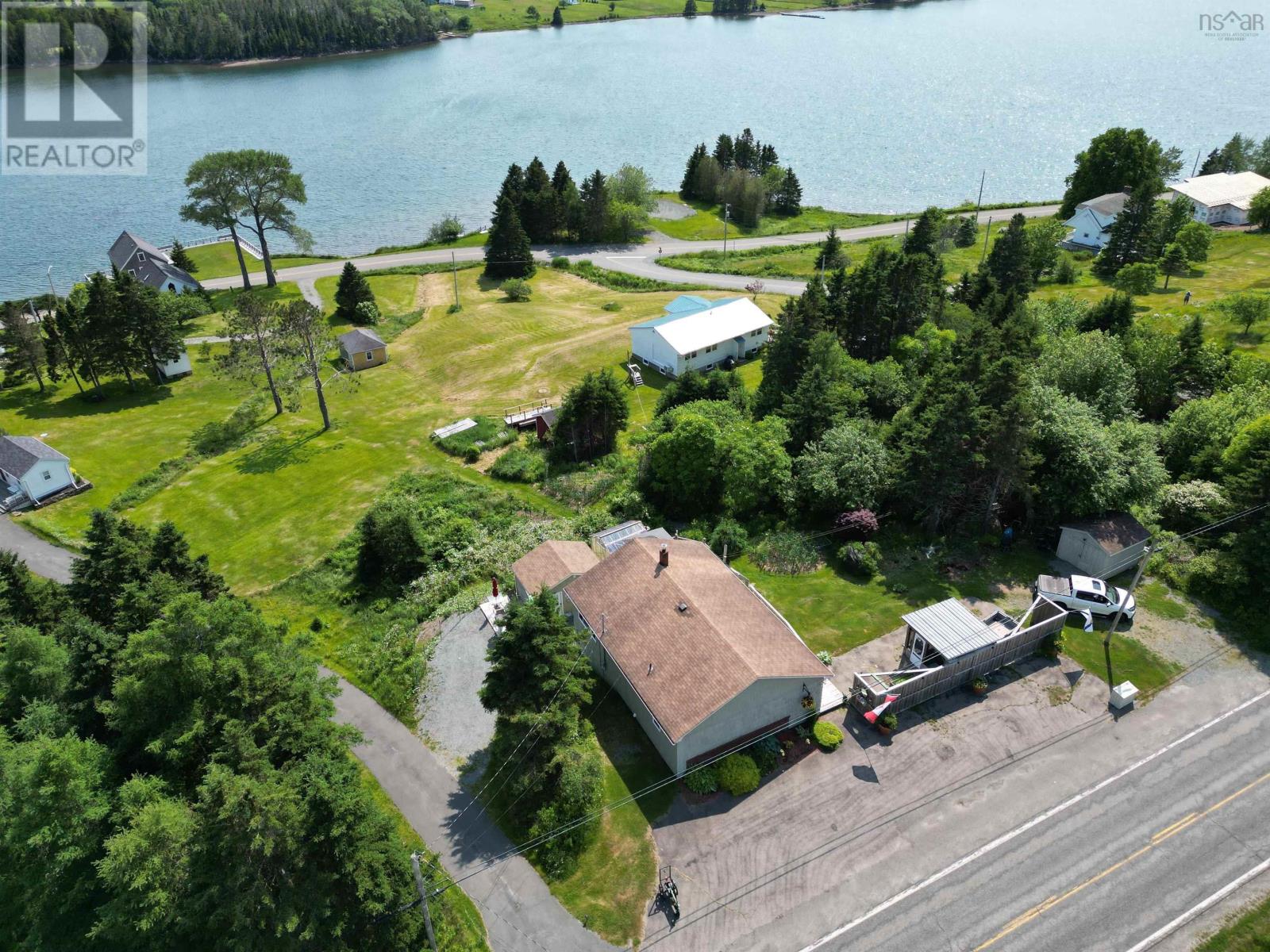 8316 4 Highway Property Photo 3