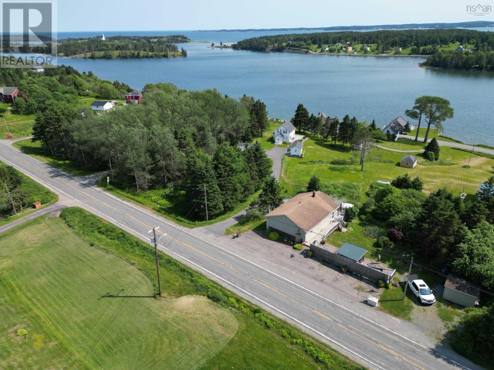 8316 4 Highway Property Photo 6