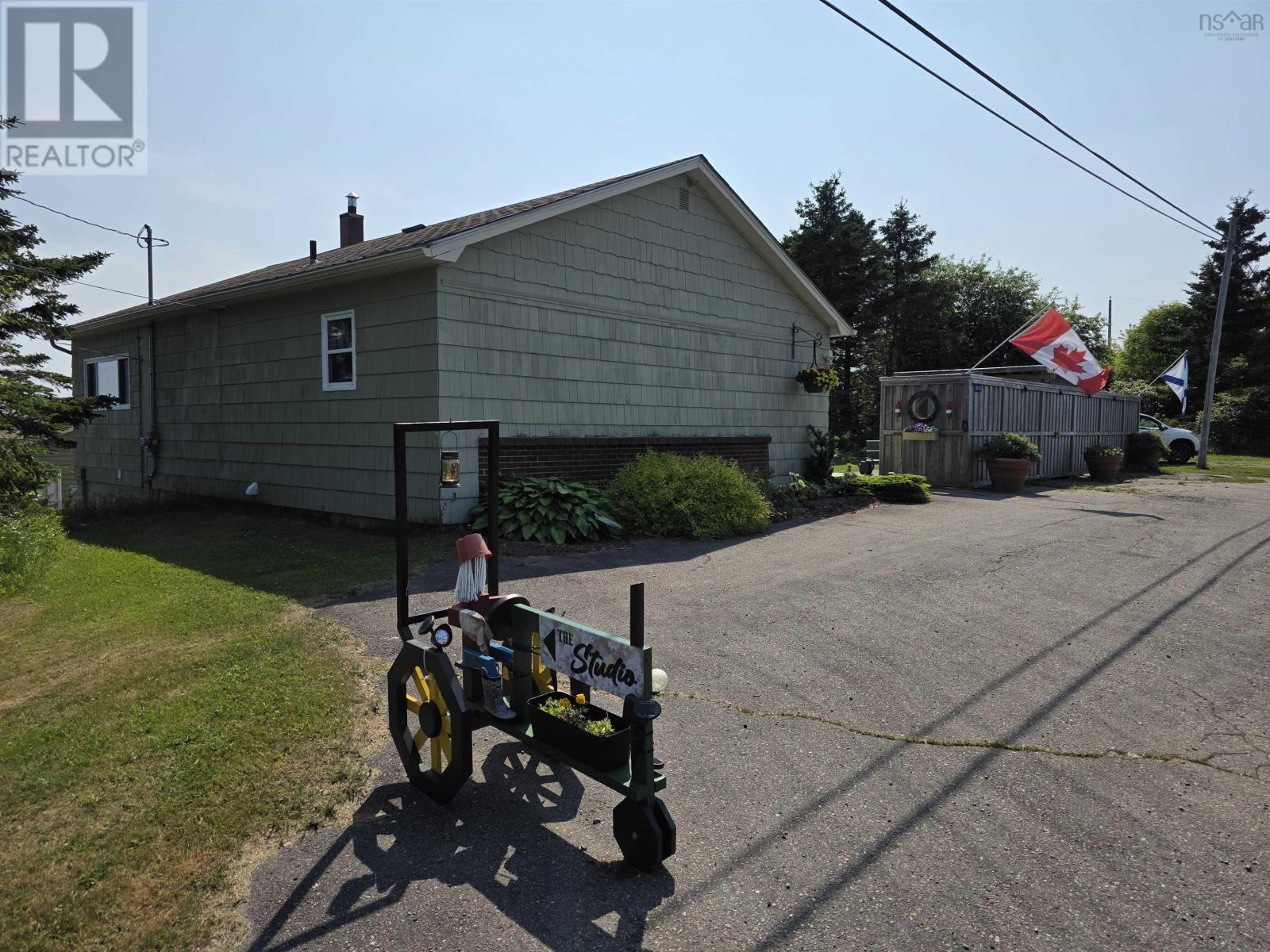 8316 4 Highway Property Photo 7