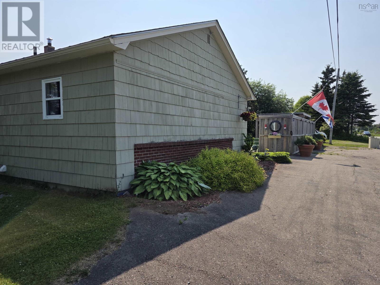 8316 4 Highway Property Photo 8